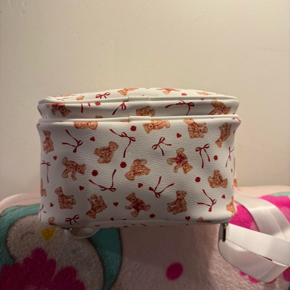 Bears & Hearts print mini backpack with matching wallet NWT Madden girl - Picture 4 of 8